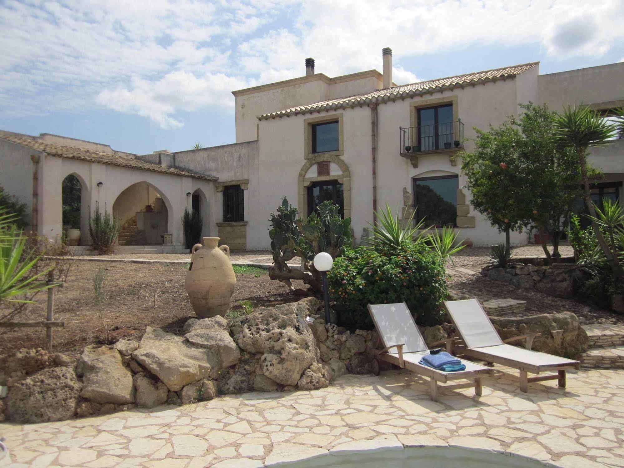 Casale Alma Bed & Breakfast Marsala Exterior foto