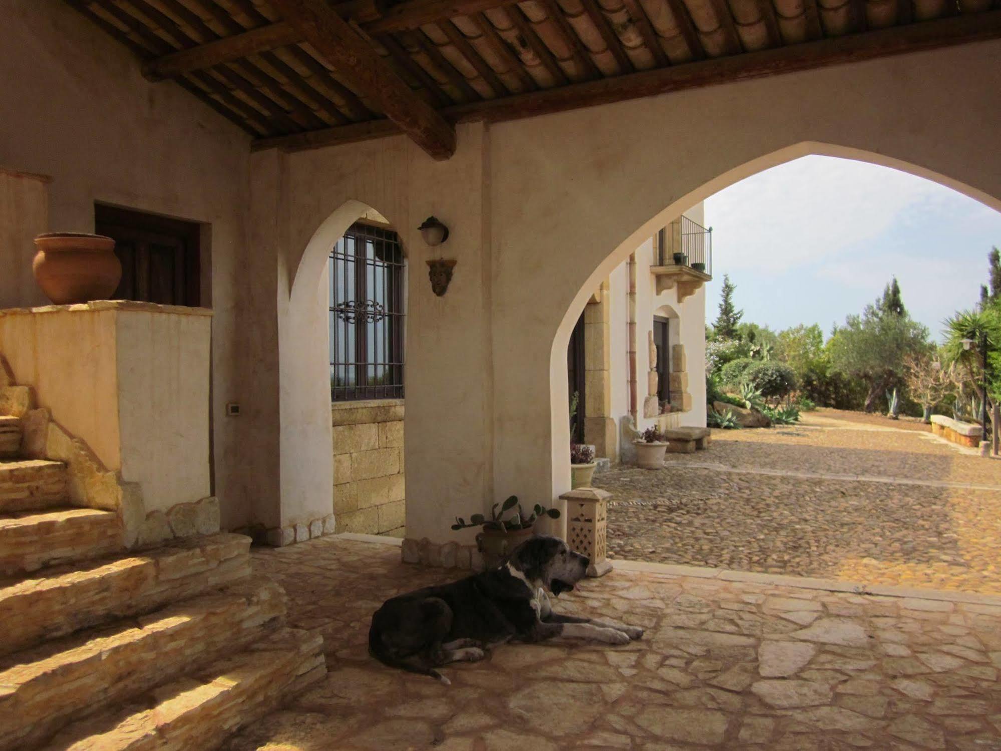 Casale Alma Bed & Breakfast Marsala Exterior foto