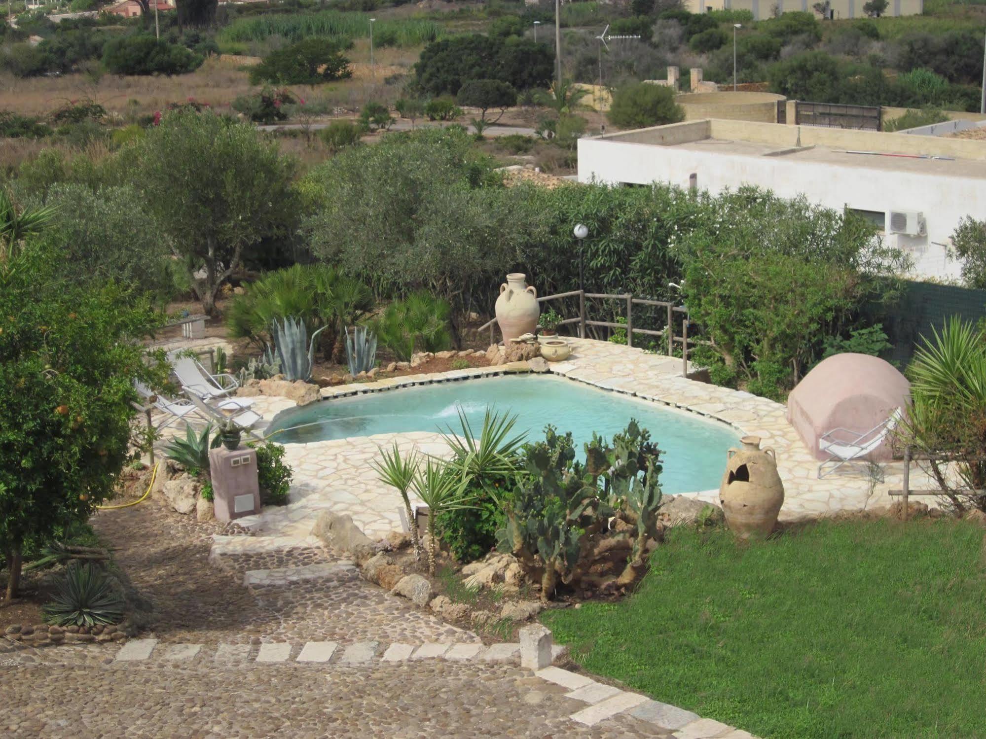Casale Alma Bed & Breakfast Marsala Exterior foto