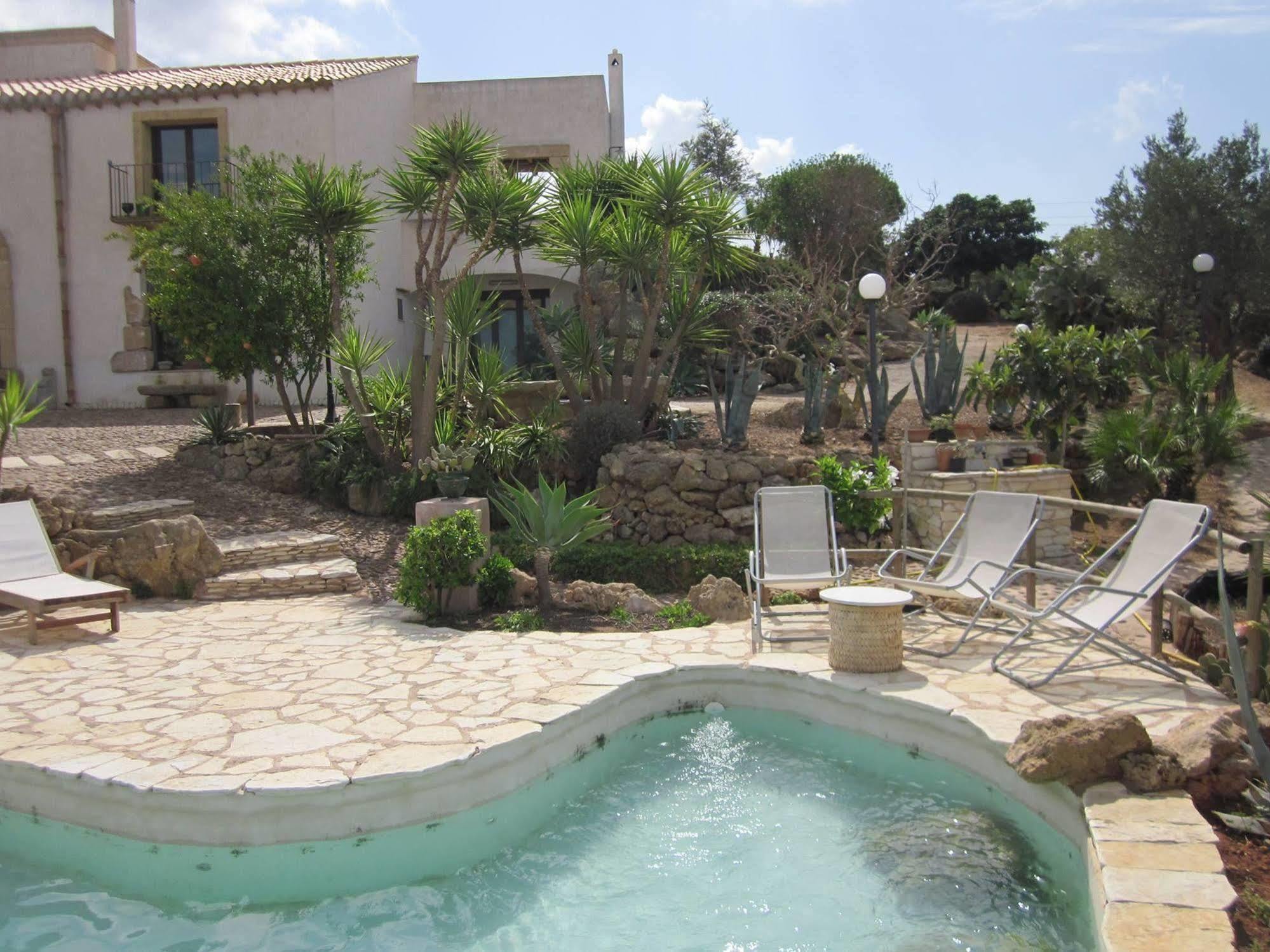 Casale Alma Bed & Breakfast Marsala Exterior foto