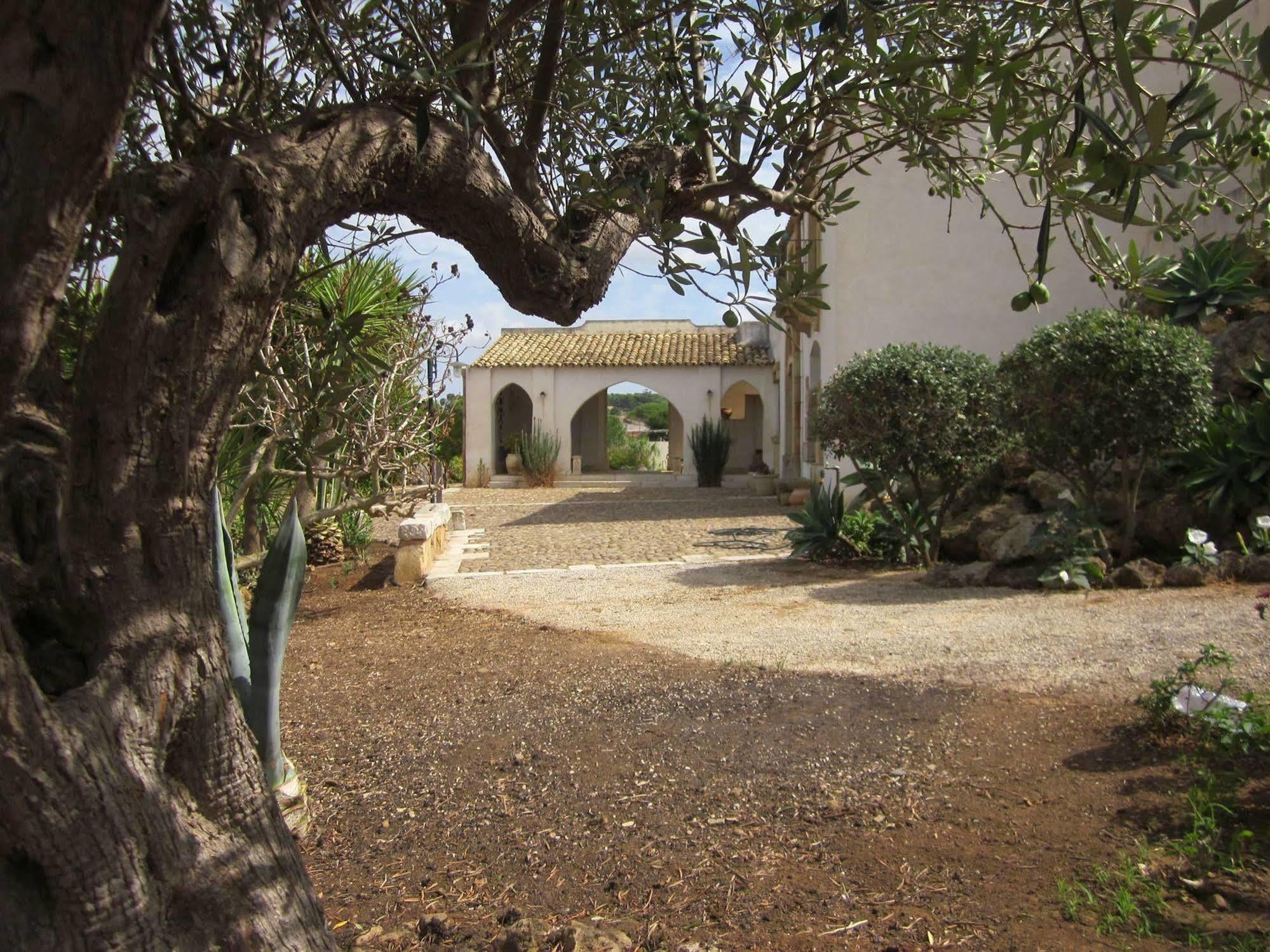 Casale Alma Bed & Breakfast Marsala Exterior foto